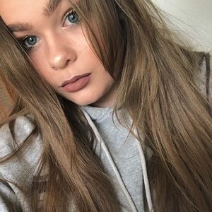 Meet your Posher, Julia